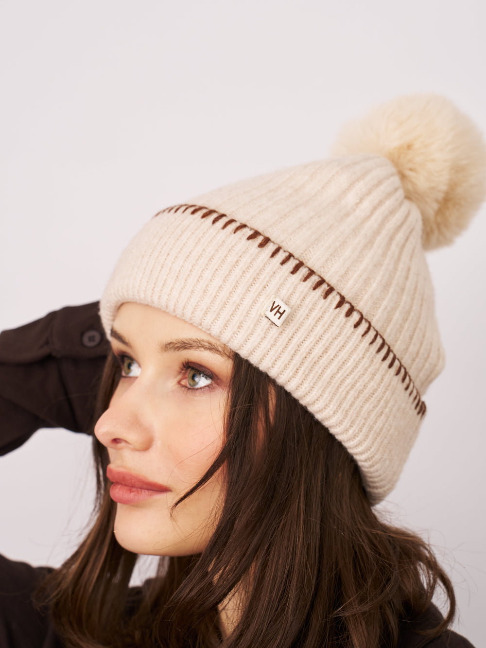 Vintage Havana | RIBBED POMPOM BEANIE - IVORY/TAN