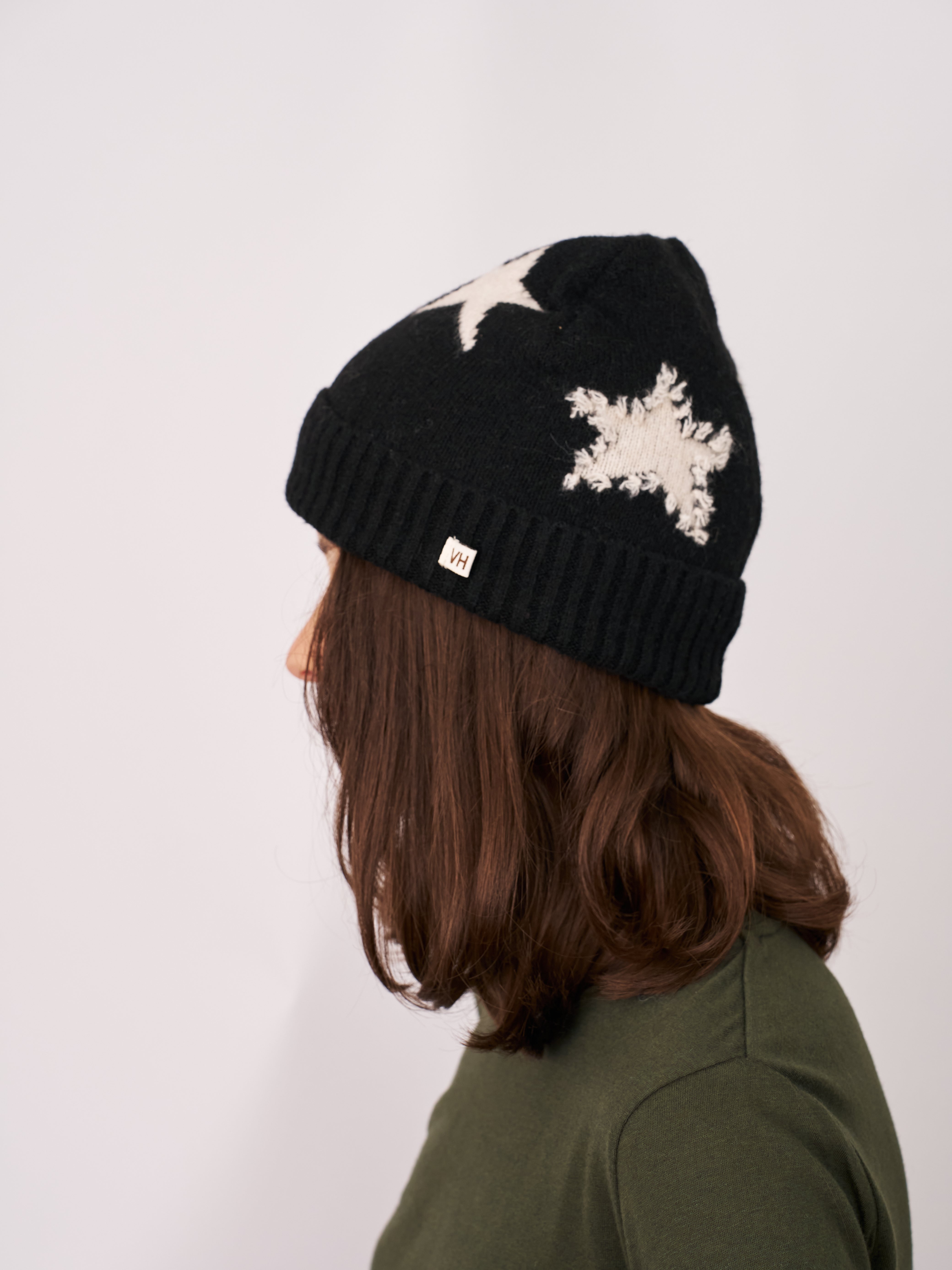 Vintage Havana | STAR POMPOM BEANIE
