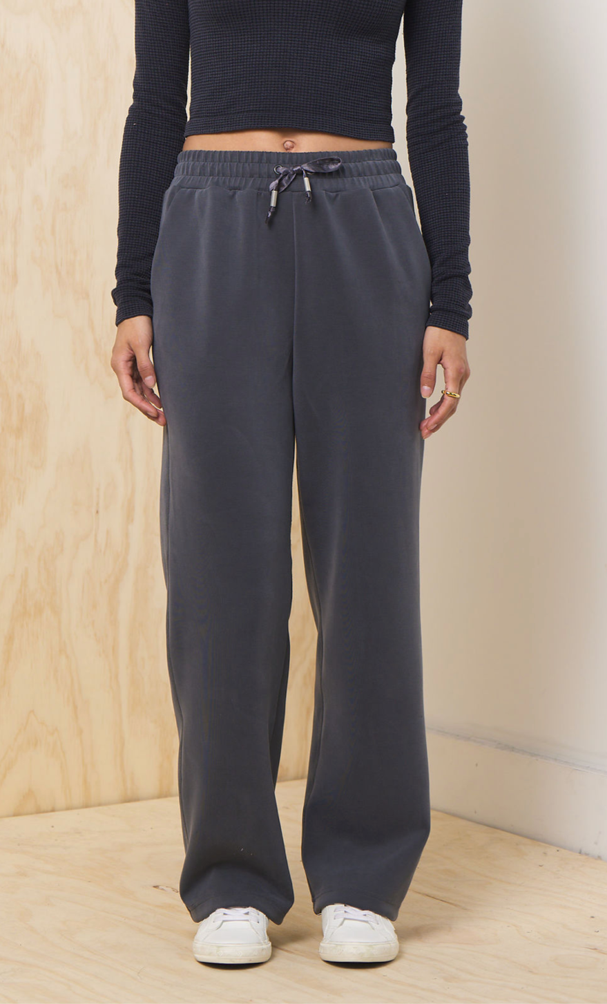 Vintage Havana | Luxe Cloud 2-Piece Set in Graphite