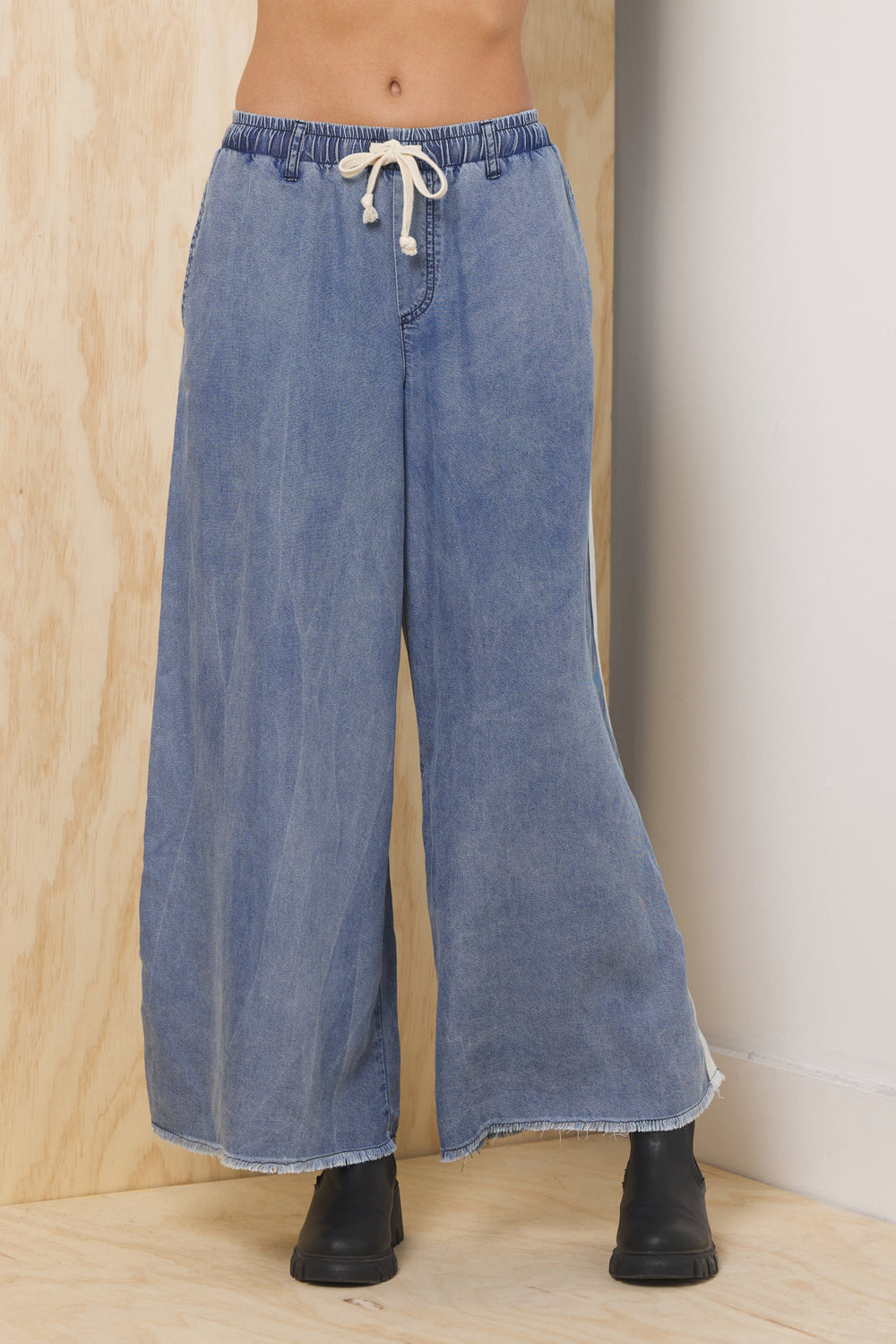 Vintage Havana | Tencel Wide Leg Pant w/ Contrast