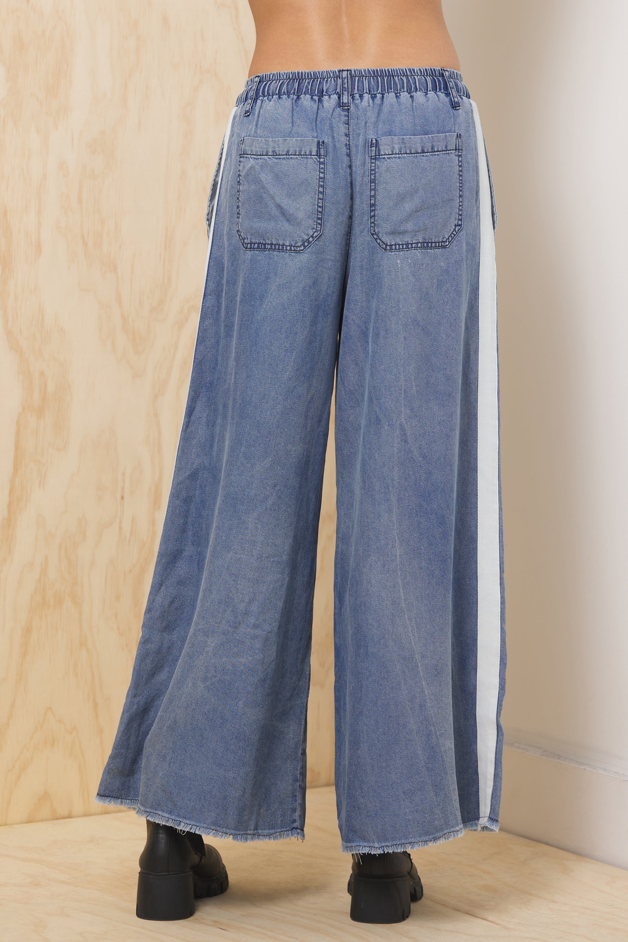 Vintage Havana | Tencel Wide Leg Pant w/ Contrast