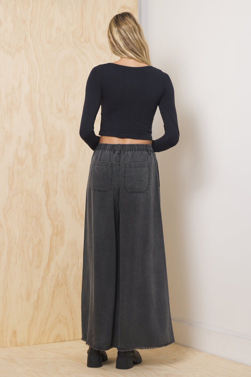 Vintage Havana | Tencel Wide Leg Pant - Charcoal