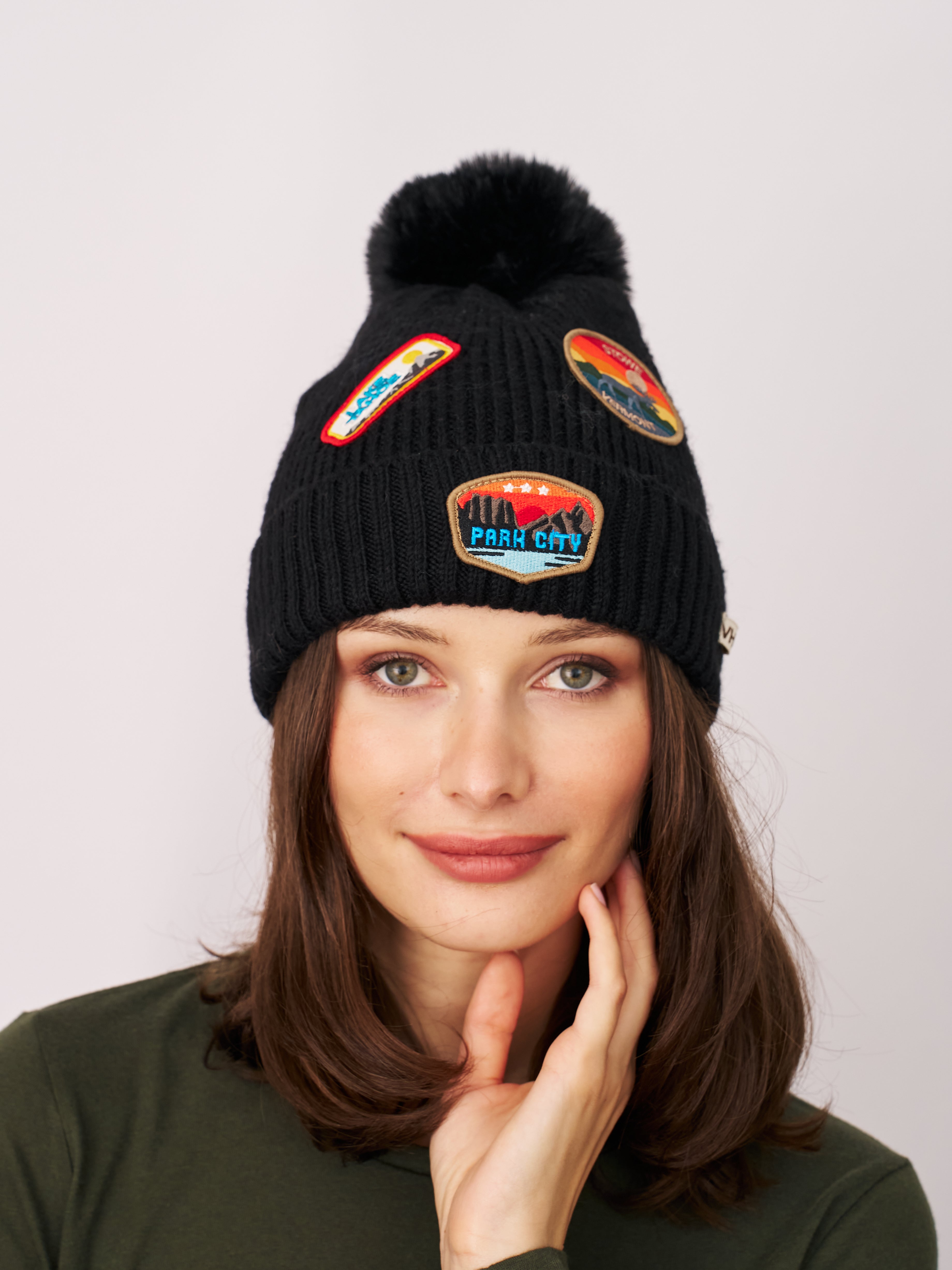 Vintage Havana | RIBBED POMPOM BEANIE WITH LAKE TAHOE PATCH - BLACK