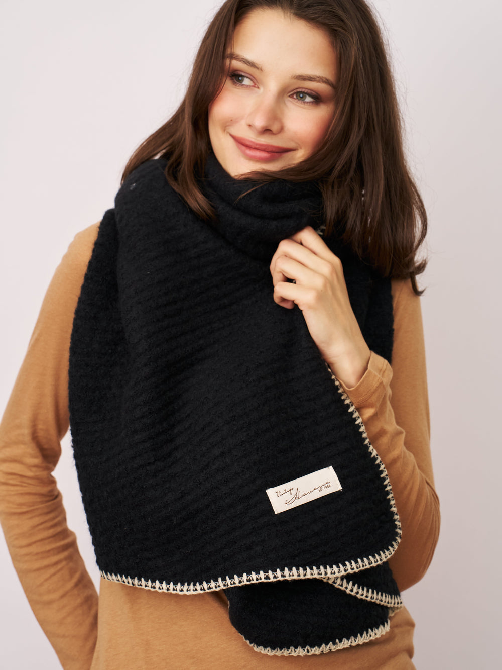 Vintage Havana | BLANKET STITCH KNIT SCARF - BLACK/IVORY
