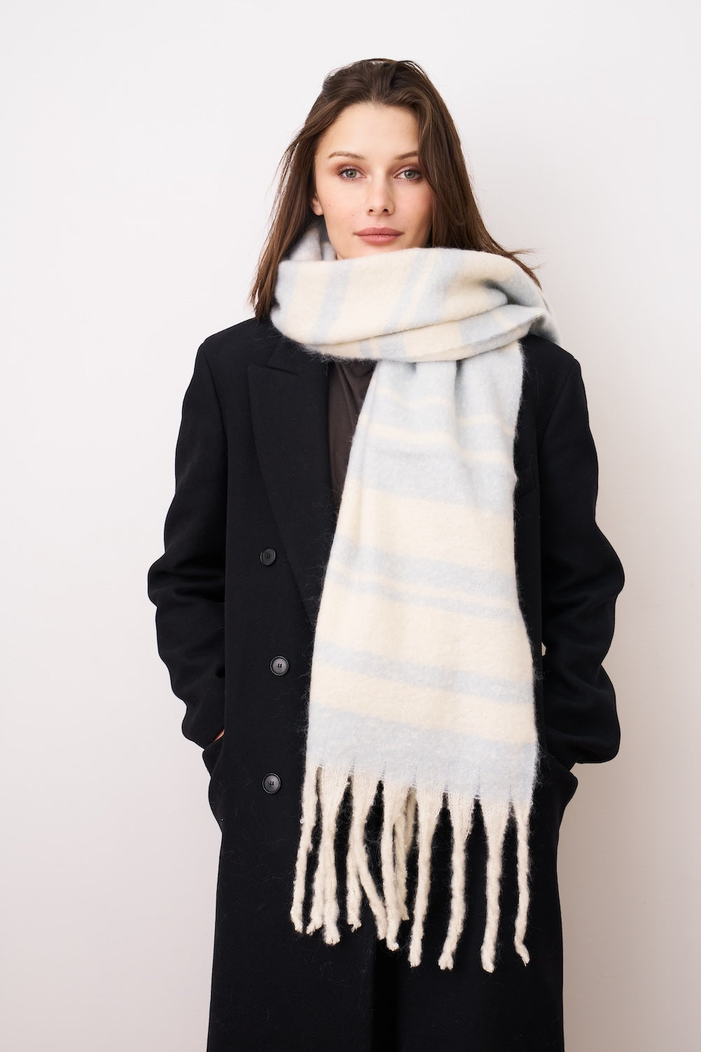 Vintage Havana | STRIPE BRUSH TASSEL SCARF - BLUE