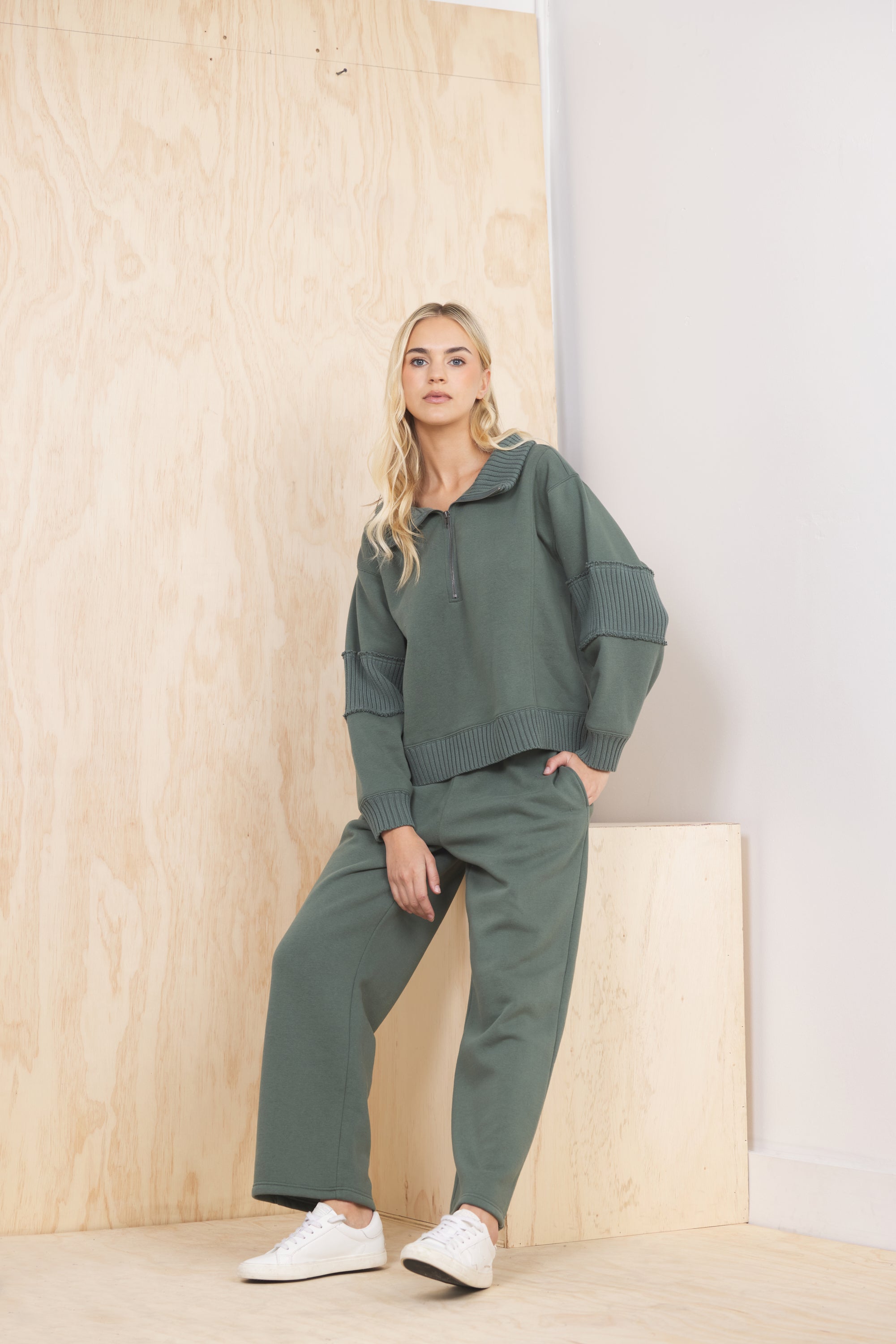 Vintage Havana | Fleece Pant with Rib Waistband - Olive