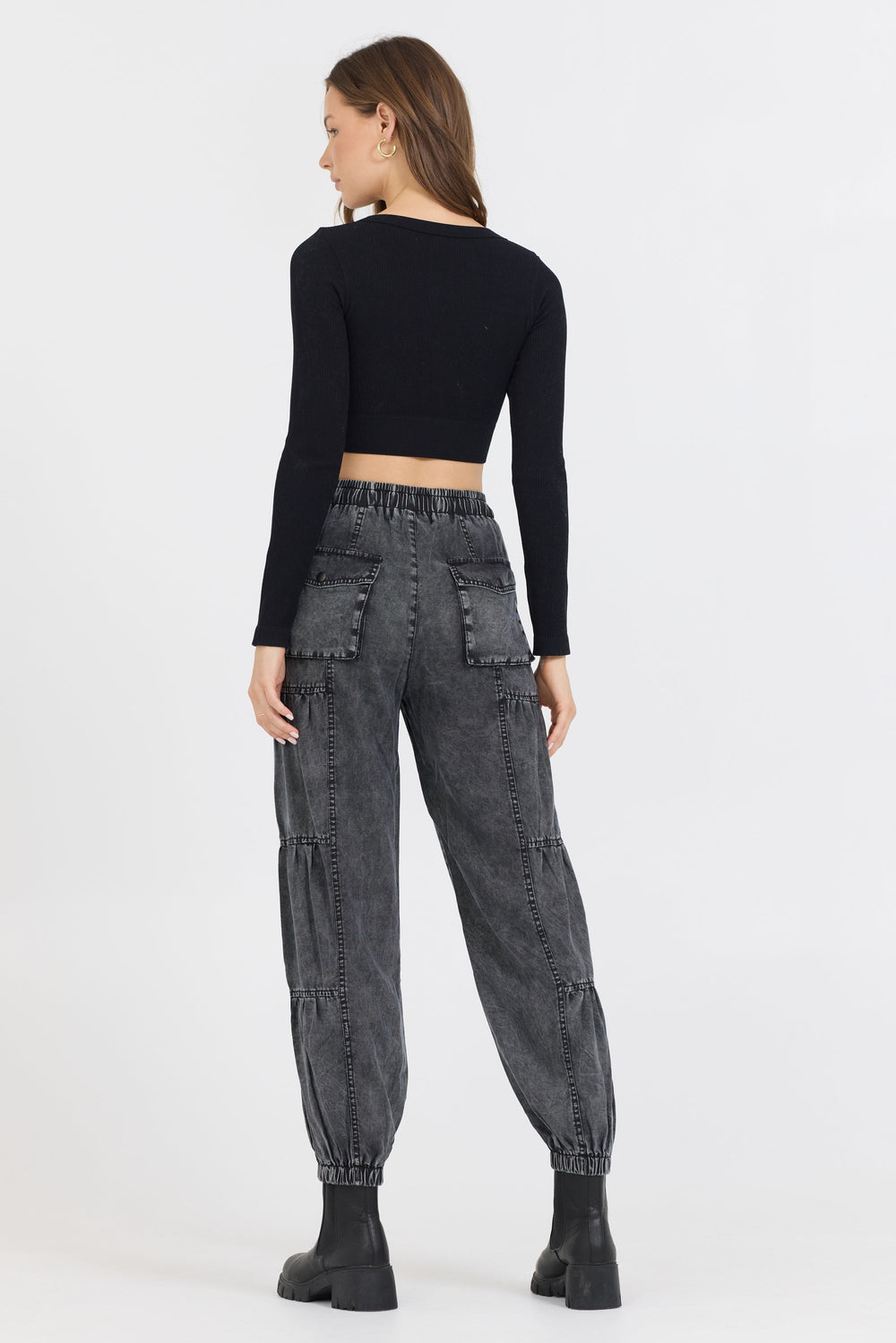 Vintage Havana | Black Seamless Long Sleeve V Neck