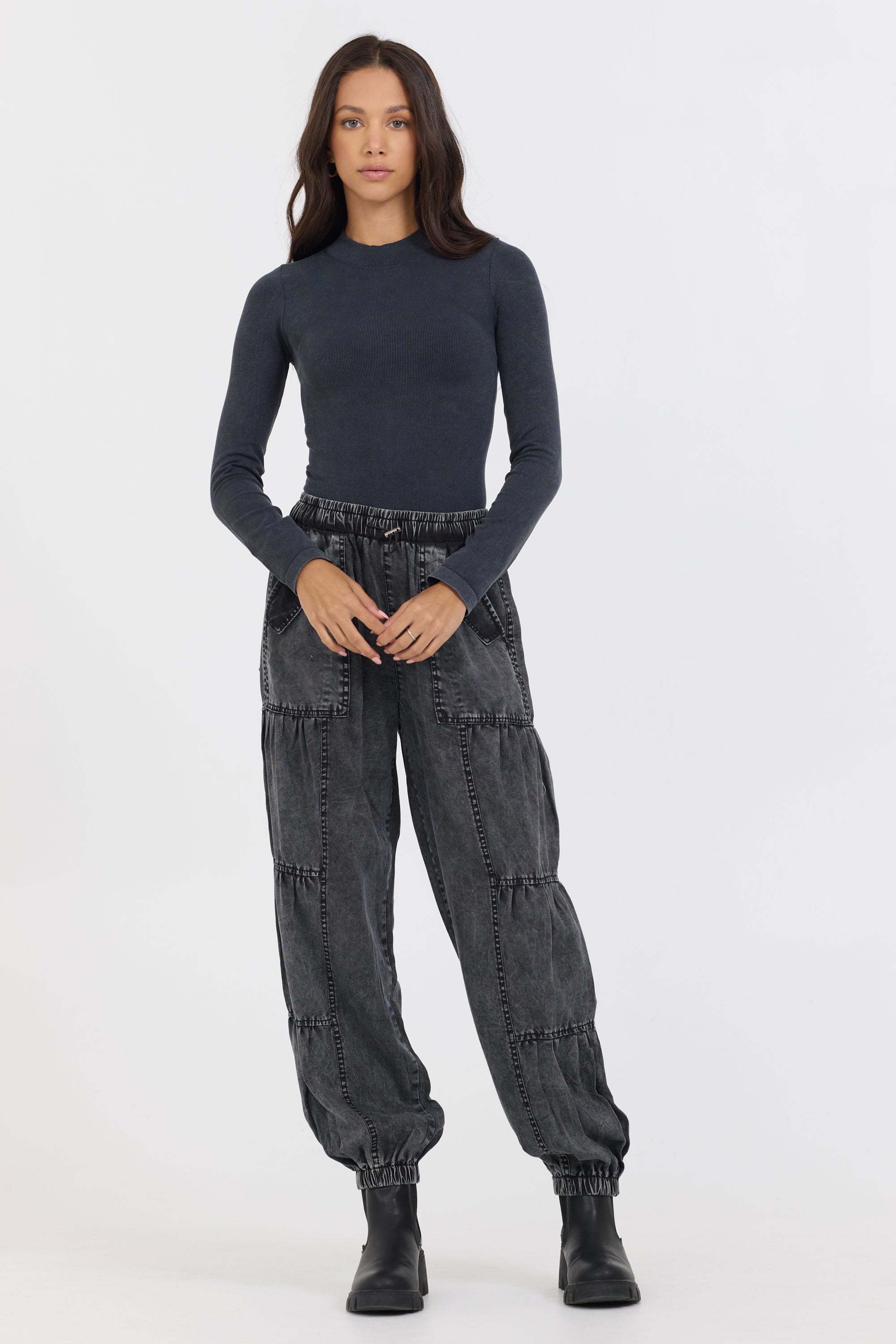 Vintage Havana | Washed Mountain Seamless Mock Neck Top